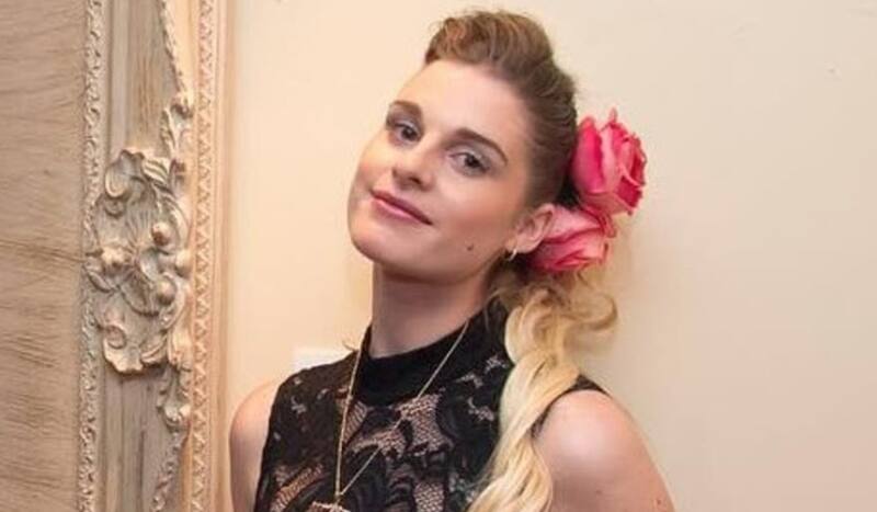 reveló que está pasando por un complicado embarazo.