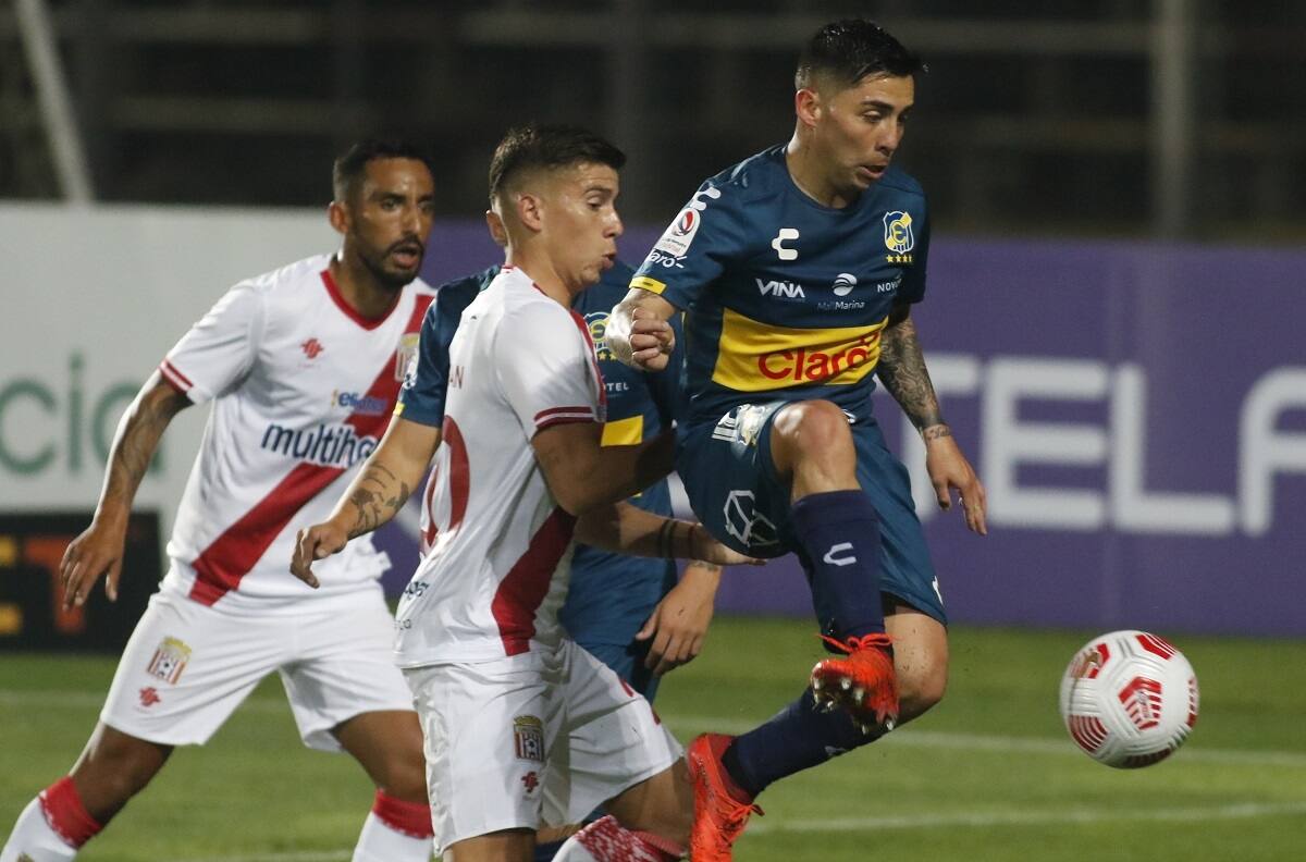 Torneo Nacional: Everton no aprovechó el hombre de más y no puede acercarse a los líderes