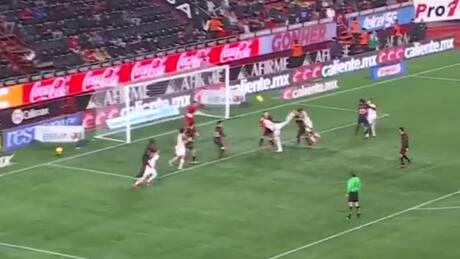¿Gol del año? Definición acrobática en México se postula para el Puskás 2025