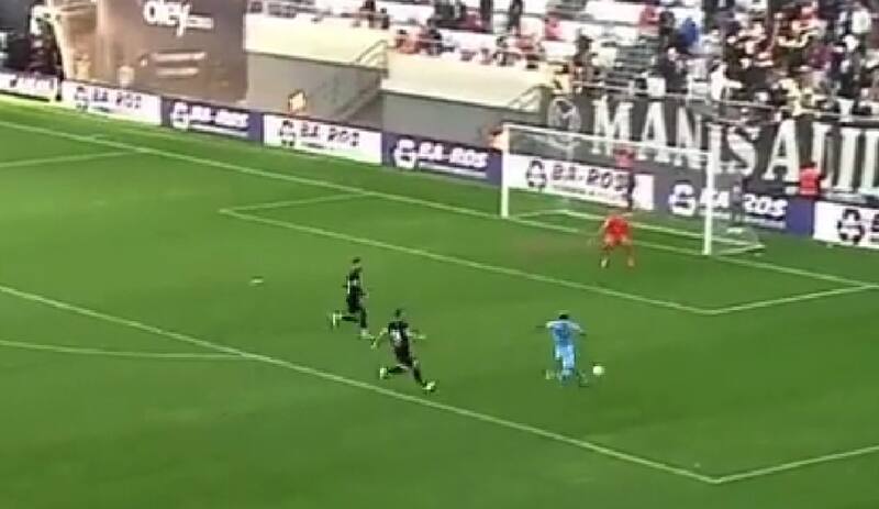 Junior Fernandes marca en la Segunda División de Turquía.