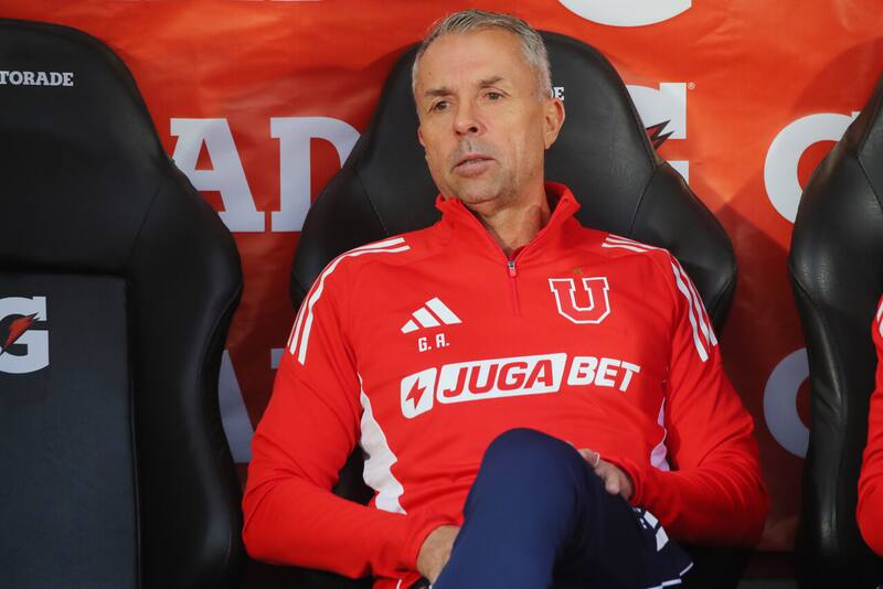 La presión extra que tiene el DT de la U para el duelo ante Carabobo por Copa Libertadores. Foto: Agencia Aton.
