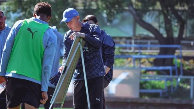 César Pinares es historia en la UC: el plan de Tiago Nunes para reemplazarlo