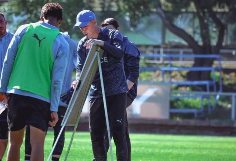 , entrenador de la Universidad Católica. Foto: Comunicaciones Cruzados.