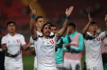 El emotivo gesto de la U antes del encuentro contra Unión La Calera