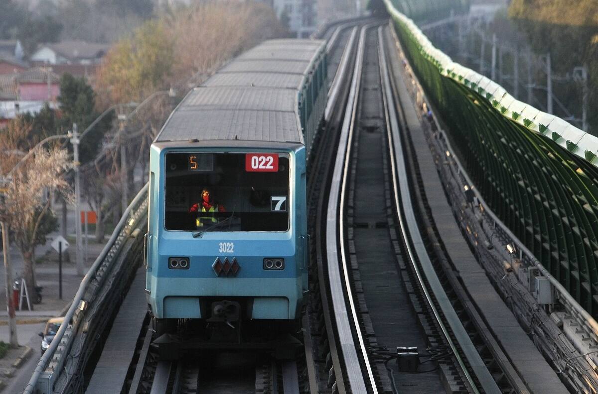 Metro de Santiago: confirman el restablecimiento del servicio en Línea 2