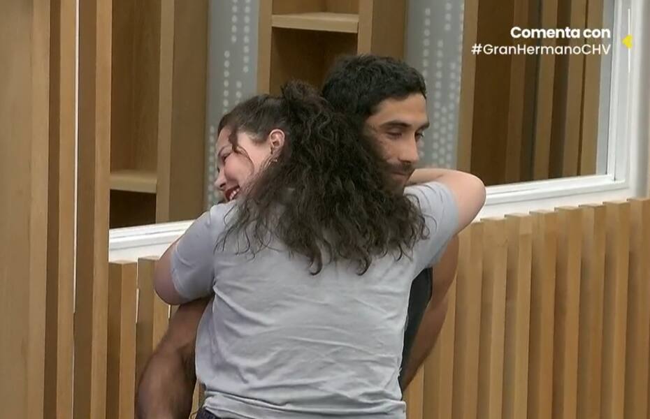 Pedro sacó de la placa a Michelle. Créditos: Pantallazo CHV