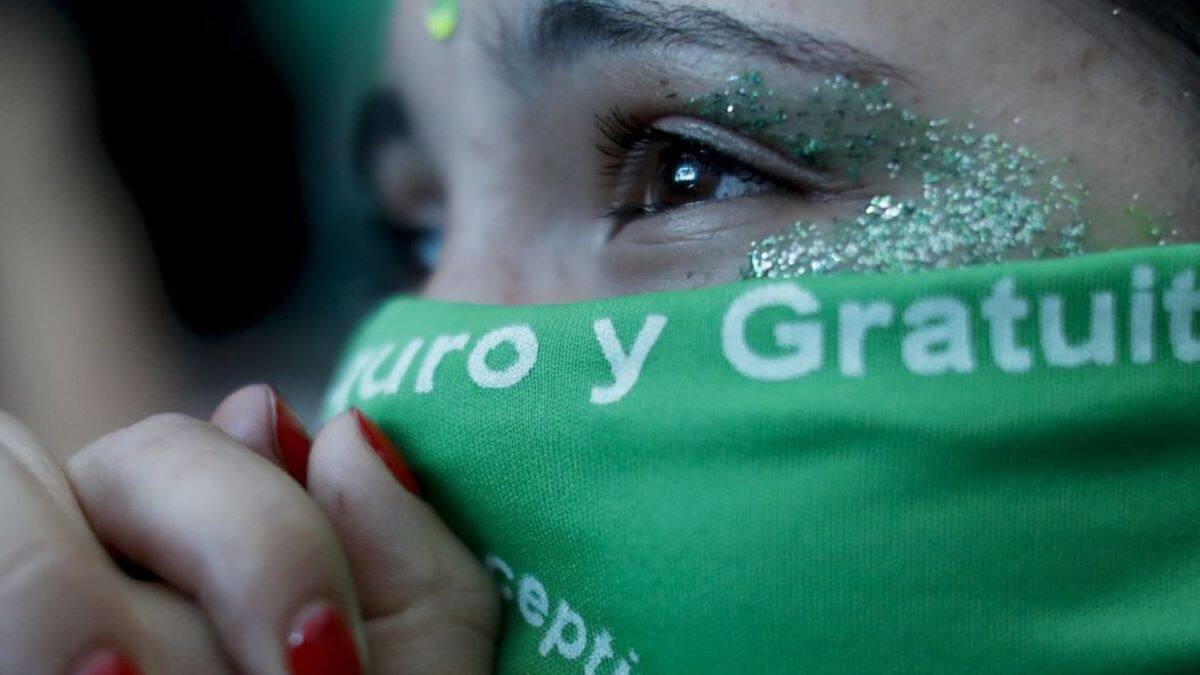 Ley de aborto: ¿Cuál es la diferencia entre despenalizar y legalizar?