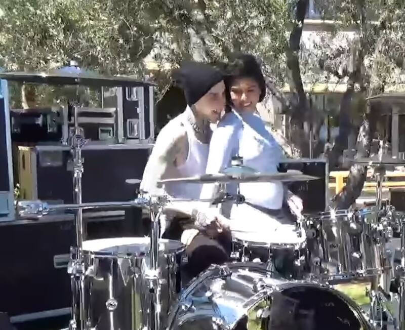 La pareja esperan su primer hijo juntos, luego de varios intentos de ser papás por fertilización in vitro.