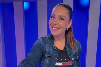 Quién es Mariela Sotomayor, periodista de farándula y la clásica voz de “Primer Plano”