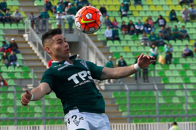 Su fichaje en Everton desató una nueva polémica de "traición". Foto: Agencia Aton.