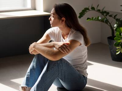 Psicóloga Marisol Sagredo y depresión en Fiestas Patrias: “Cuando todos parecen motivados, quien se está sintiendo mal emocionalmente se siente aún más equivocado”