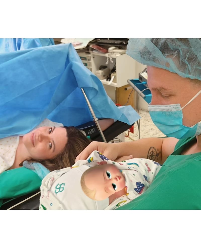 Gianpiero y Valentina junto a su primer hijo