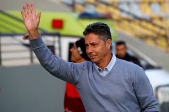 La arenga de Almandoz para salvar a Curicó del descenso: “Hay que tener los co... bien puestos”