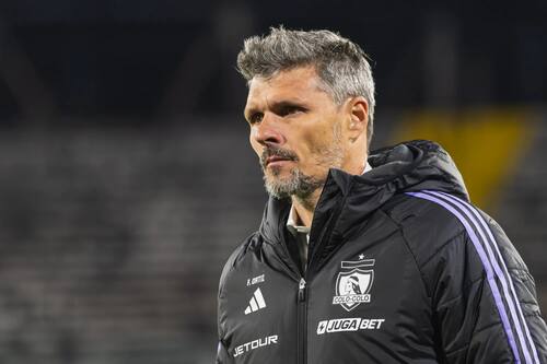 El DT de Colo Colo viajó a Argentina
