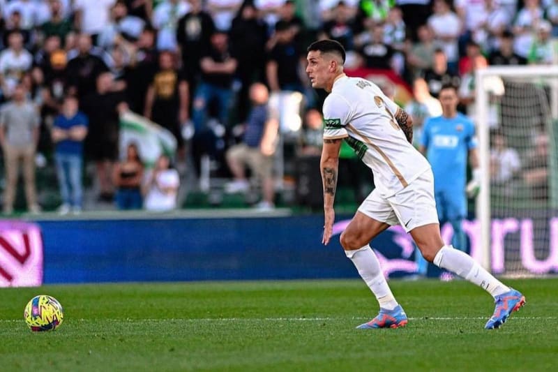 Enzo Roco en el Elche.