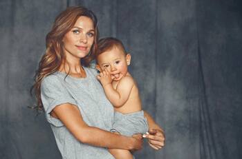 Mayte Rodríguez celebró el primer cumpleaños de su hijo con torta con su cara y un parque acuático