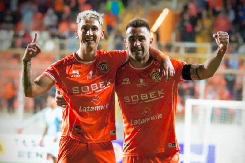 El delantero se despide de Cobreloa.