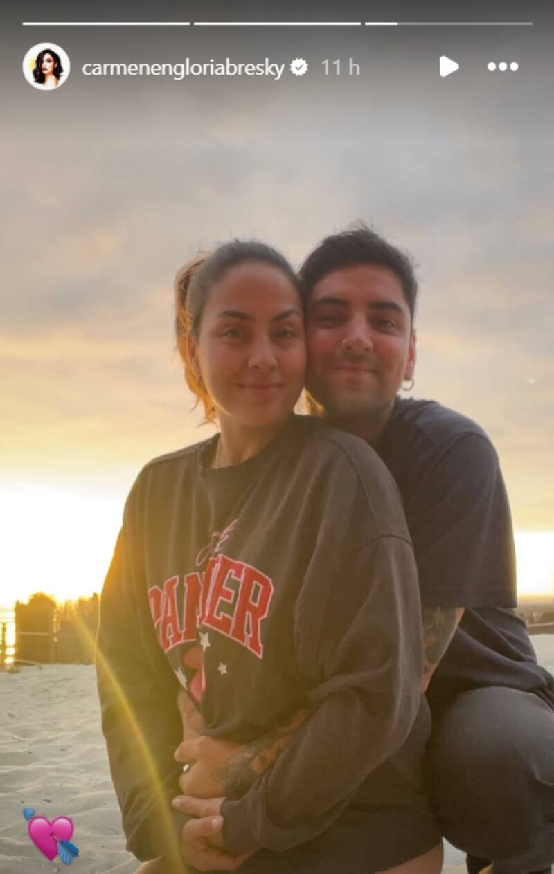 con su pareja en Punta de Choros.