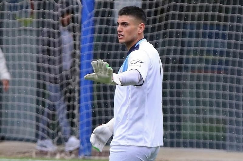 . El arquero chileno en el fútbol de Andorra. Foto: Claudio Santis en Instagram.