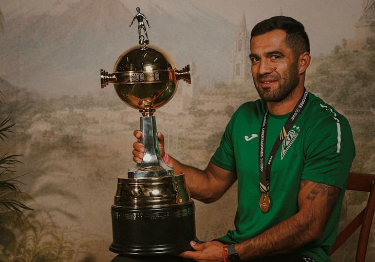 DT campeón de Libertadores con Wanderers le dice adiós a la polémica y define su futuro en Valparaíso