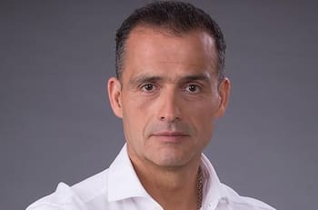 Mónica Rincón y Mónica Pérez encabezan los mensajes de apoyo a Iván Núñez y camarógrafo de TVN tras ataque