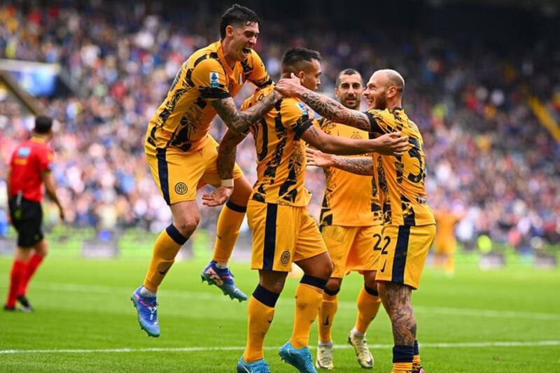 brilla frente al Udinese.