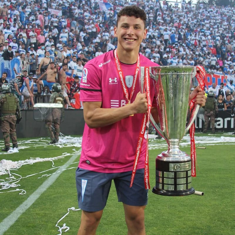 Era de los juveniles del equipo en el tetracampeonato de la UC. Foto: @martinballesteros_1 en Instagram