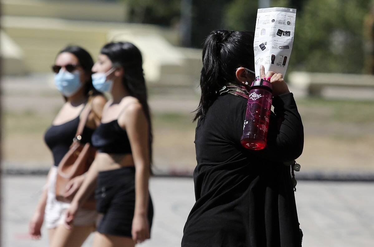 Alerta por altas temperaturas este fin de semana: Evento afectará a siete regiones del país