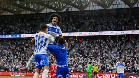 La UC pisa firme en el Claro Arena y asegura el Chile 2 tras vencer a Unión La Calera