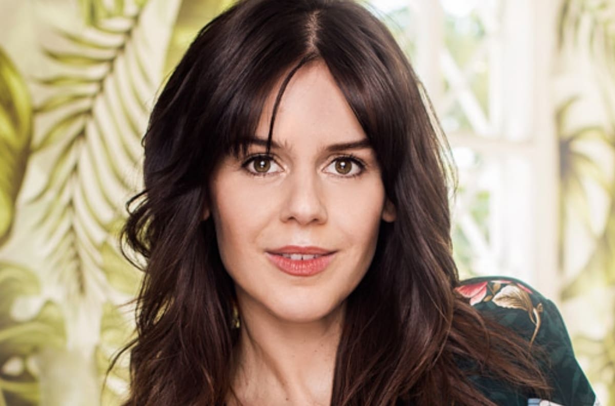 “Como pez en el agua”: Carola Varleta enternece las redes con foto que muestra el avance de su embarazo