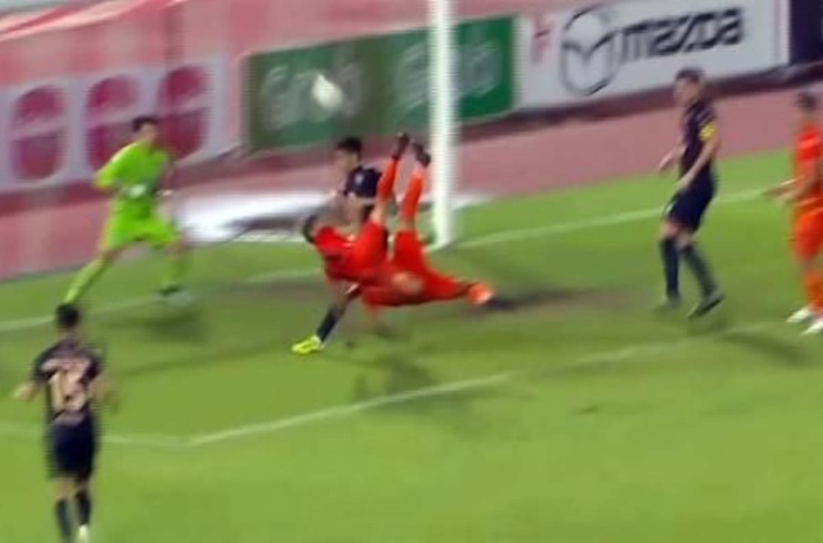 El golazo de doble chilena que hace recordar a los Supercampeones