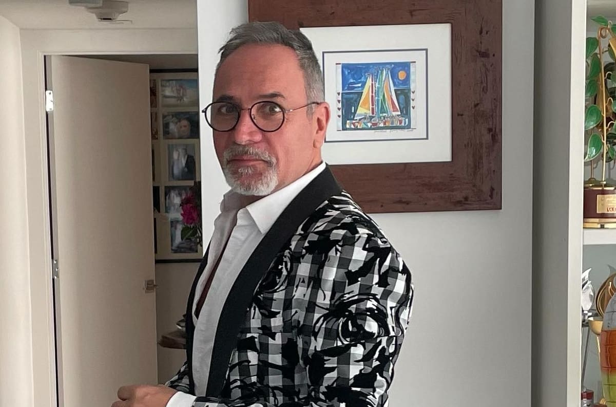 “Son espacios más reducidos”: Este es el sobrio departamento en el que vive Lucho Jara en Miami