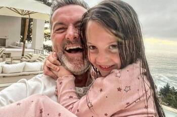 "Seguimos aprendiendo inglés": Cristián Sánchez compartió la nueva lección de su hija, Gracia