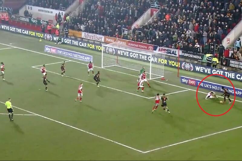 marcó un golazo en la victoria de Hull City.