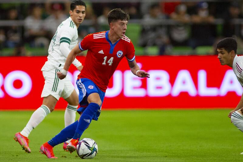 El volante Pablo Parra sería uno de los jugadores que ha sondeado Colo Colo para el mercado de invierno. (Foto: Agencia Aton)