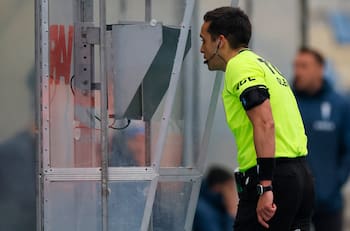 Se acaba el VAR: la revolución que podría llegar al fútbol mundial