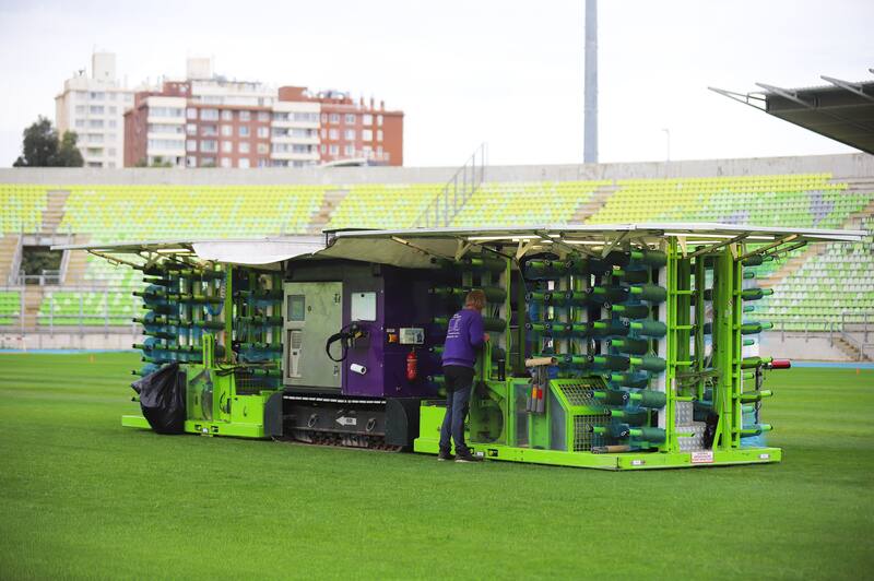 Así está quedando el nuevo césped del Elías Figueroa Brander. Foto: Aton