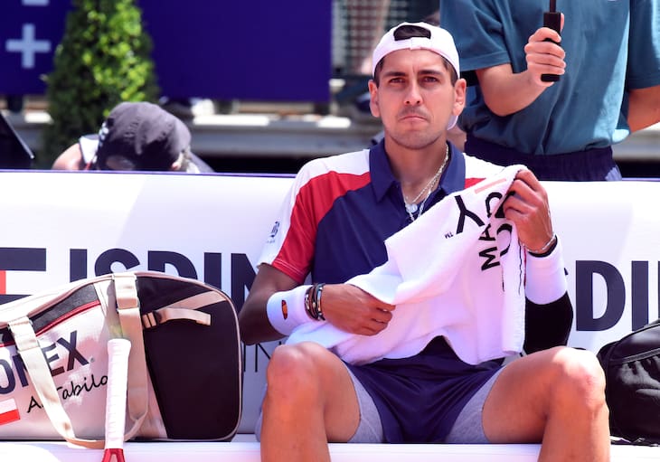 Se despide del ATP de Buenos Aires: Tomás Etcheverry le remonta a Alejandro Tabilo