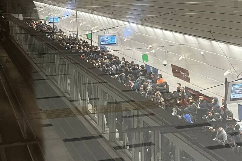 El fallo obligó a cerrar varias estaciones del trazado. Créditos: @manubarriav