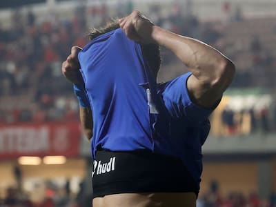 “Está preso”: jugador de la U denuncia que familiar suyo quedó detenido en Avellaneda