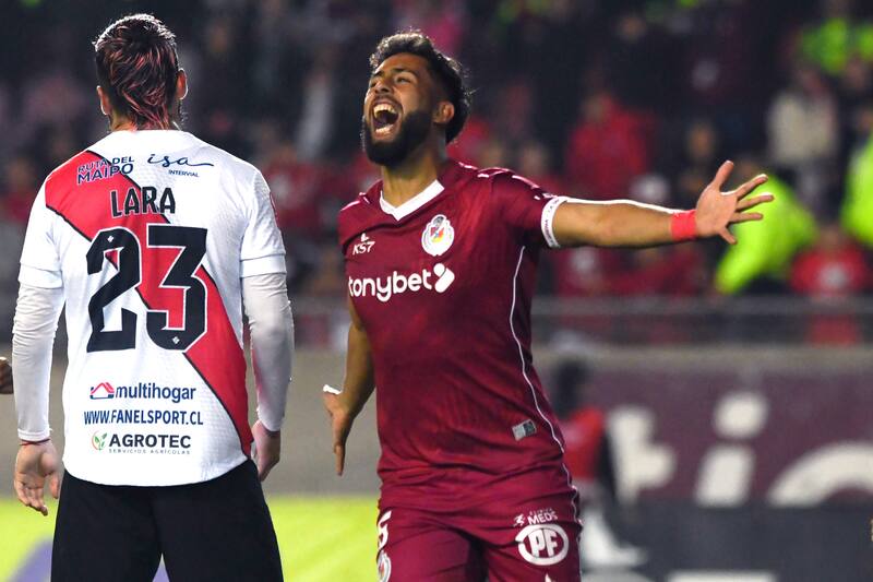 Deportes La Serena derrotó a Curicó Unido.