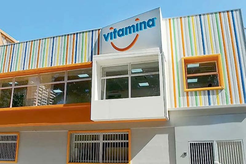 enfrenta dos solicitudes de liquidación y una orden de embargo.