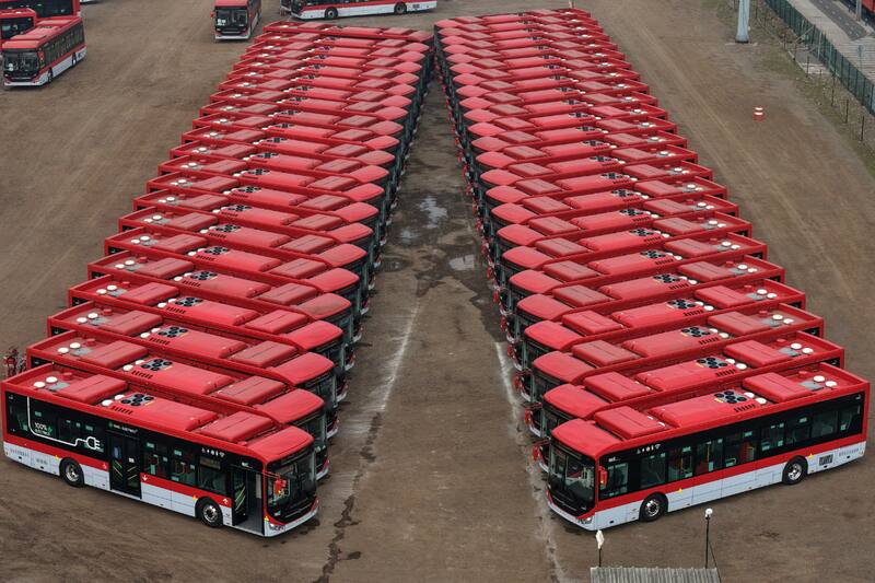 La medida se debe a una serie de trabajos de mejoramientos de las calles que se está realizando en una popular comuna de la zona central. Créditos: Javier Torres/Aton Chile.