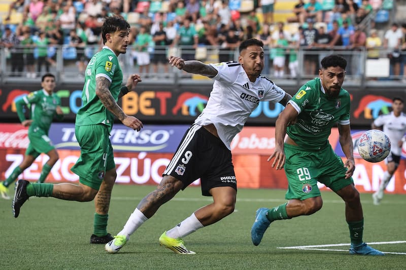 Javier Correa ante los itálicos. Foto: Aton