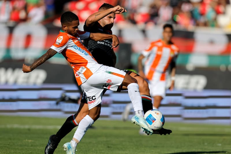 Se verán las caras en el Estadio Municipal de La Cisterna por la sexta fecha de la Liga de Primera. Foto: Agencia Aton.