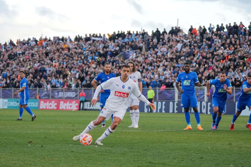 Alexis Sánchez es el goleador del Marsella, mismo rótulo que tenía André-Pierre Gignac cuando saltó a Tigres de México