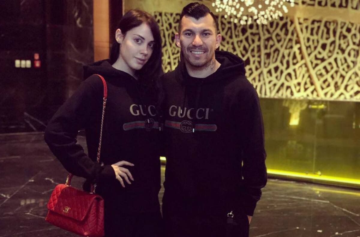 Esposa de Gary Medel denunció fuertes amenazas contra ella, su hija y el capitán de la selección