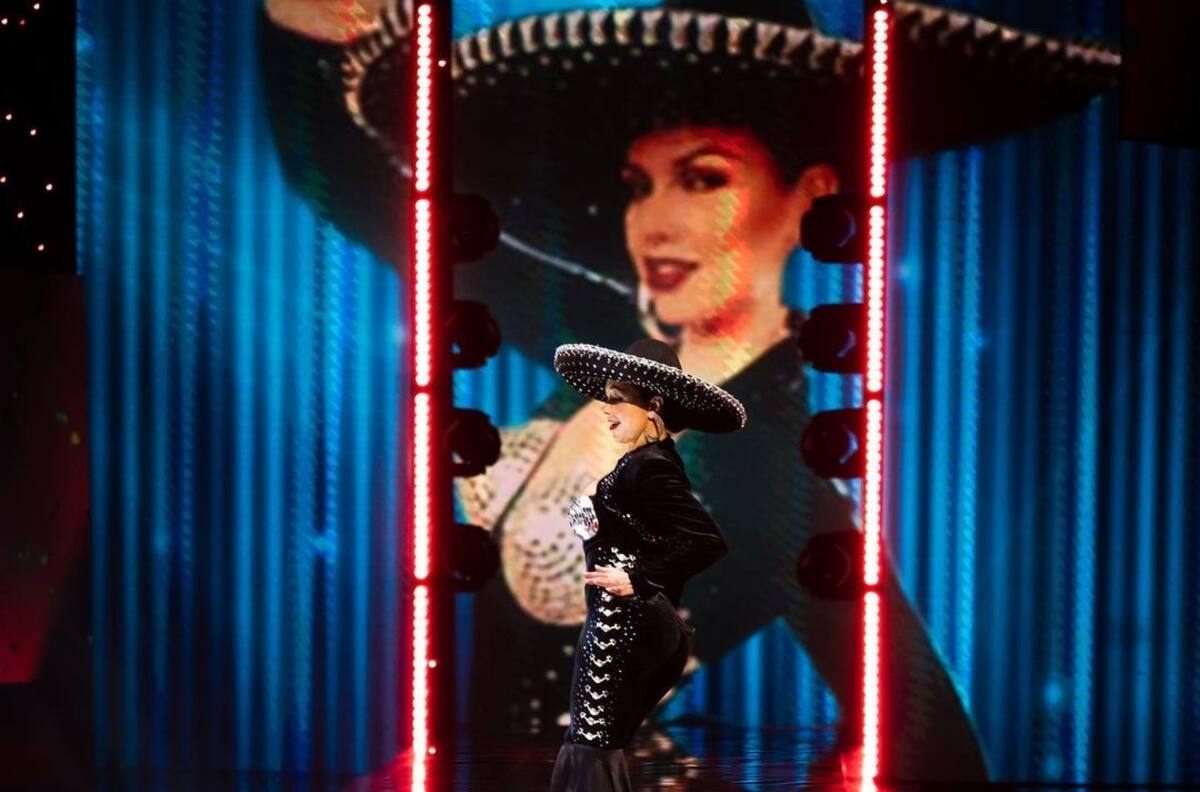 Francesca Cigna lo entregó todo como Thalía en "The Covers: Tributo a las estrellas"