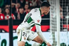 A pesar de la derrota del Elche: Lucas Cepeda es destacado en España: “No paró de correr”