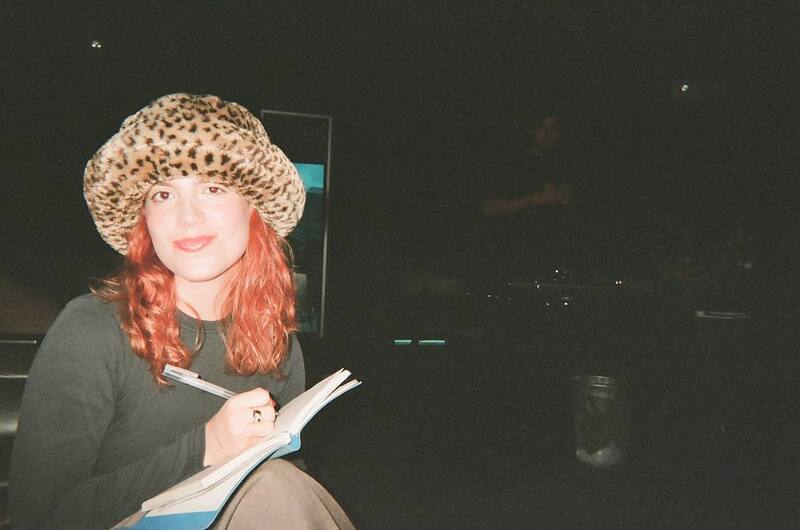 Nicole Zignago es una artista peruana.